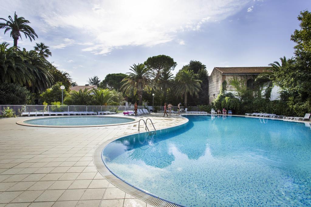 אלניה Hotel Le Domaine Du Mas Blanc By Popinns מראה חיצוני תמונה